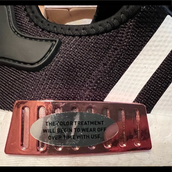 Women’s Adidas NMD R1- NIB - Picture 8 of 10